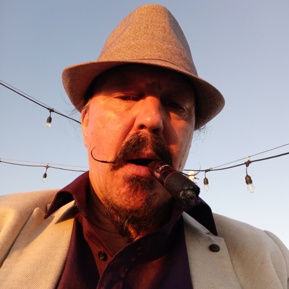 Meet your Posher, Daniel - Picture 7 of 9